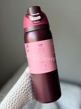 Owala Special Edition Black Cherry Freesip Water Bottle 32OZ NWT